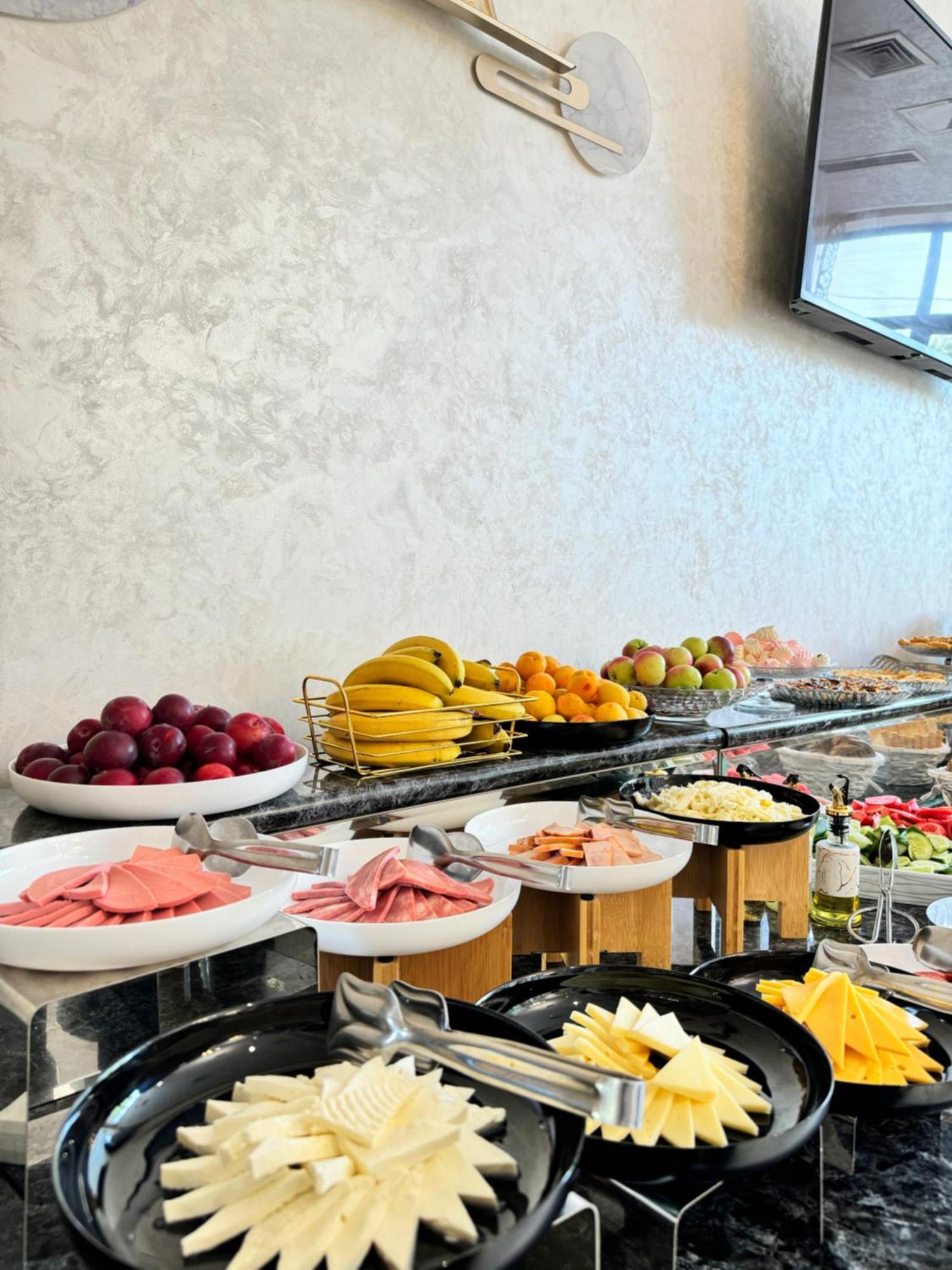 Garnet Mir Hotel Ташкент Экстерьер фото