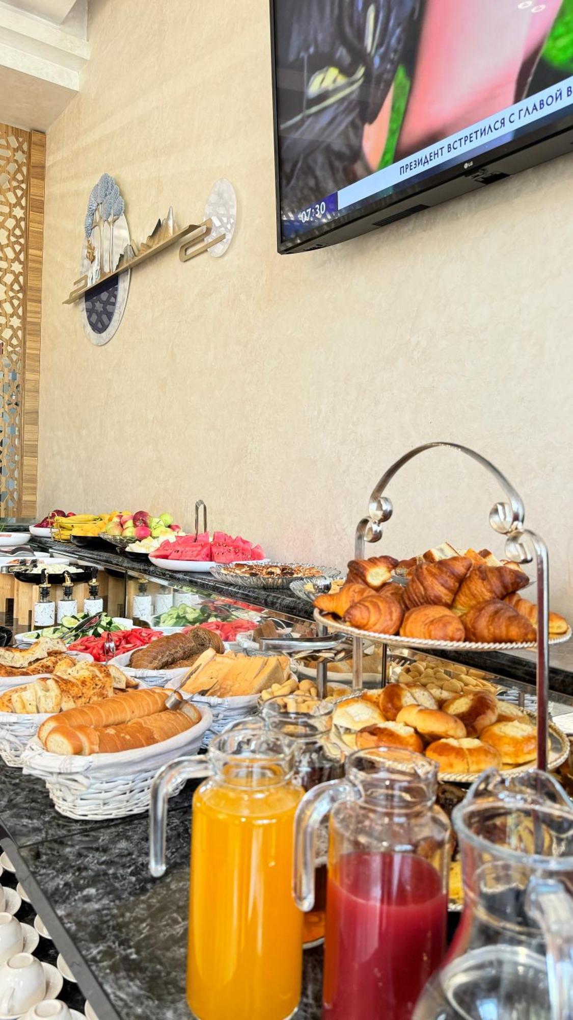 Garnet Mir Hotel Ташкент Экстерьер фото