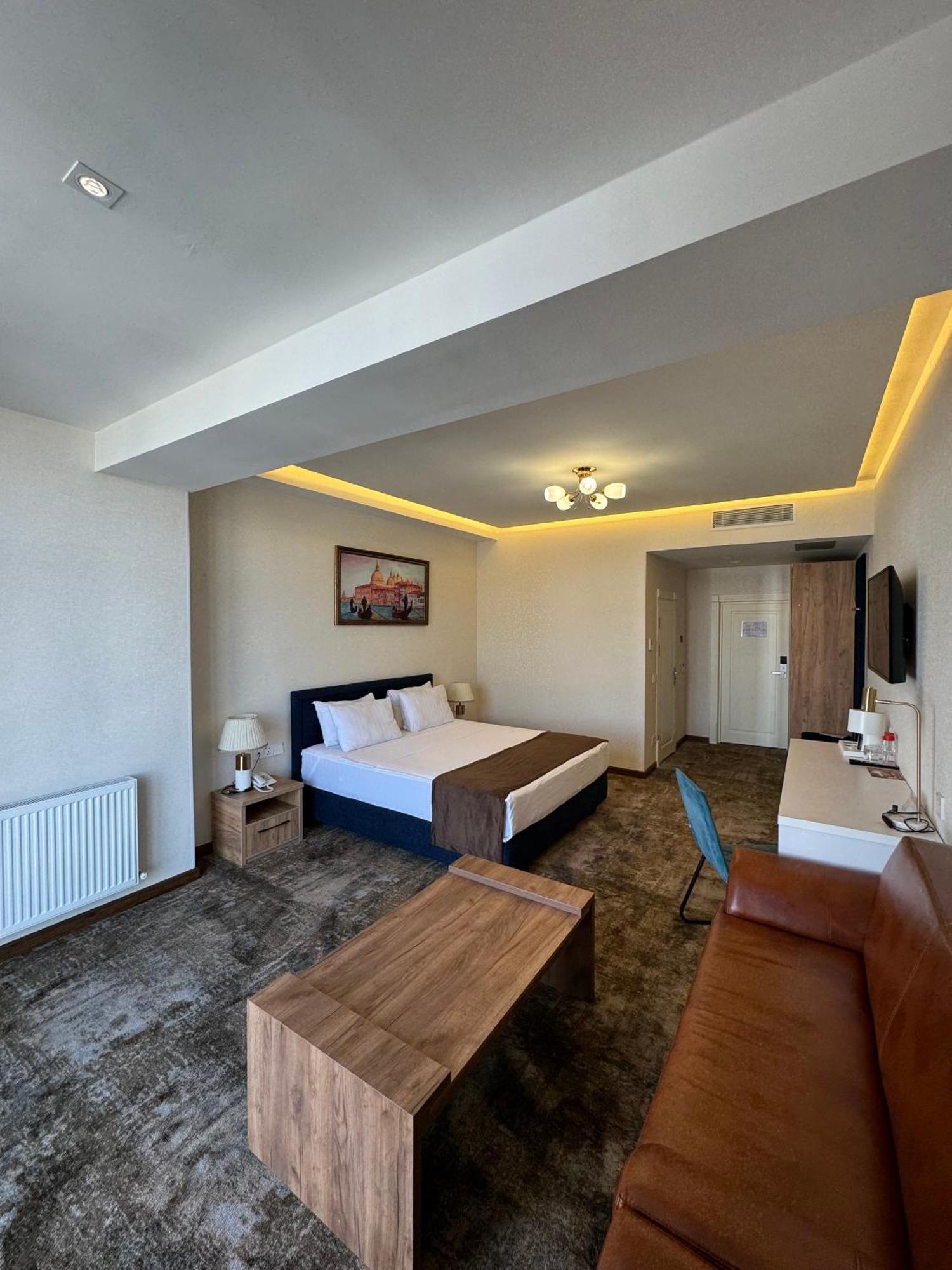 Garnet Mir Hotel Ташкент Экстерьер фото