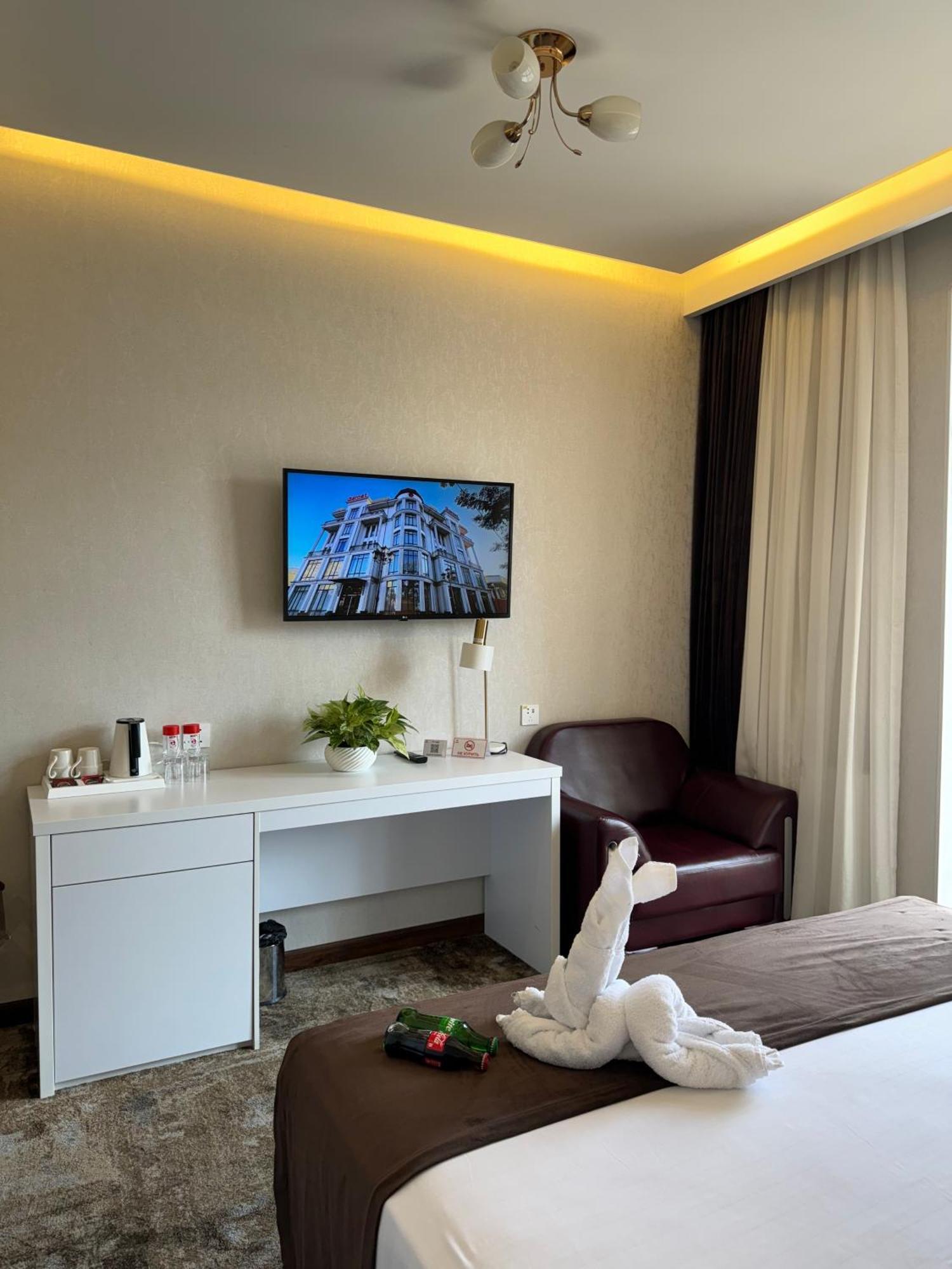 Garnet Mir Hotel Ташкент Экстерьер фото