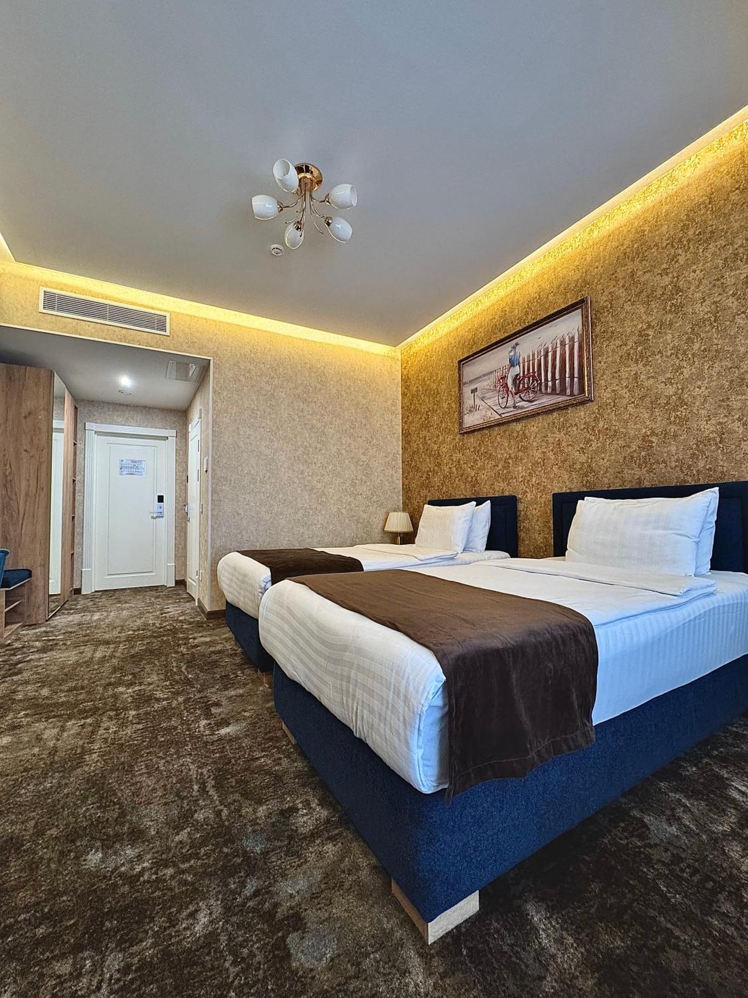 Garnet Mir Hotel Ташкент Экстерьер фото