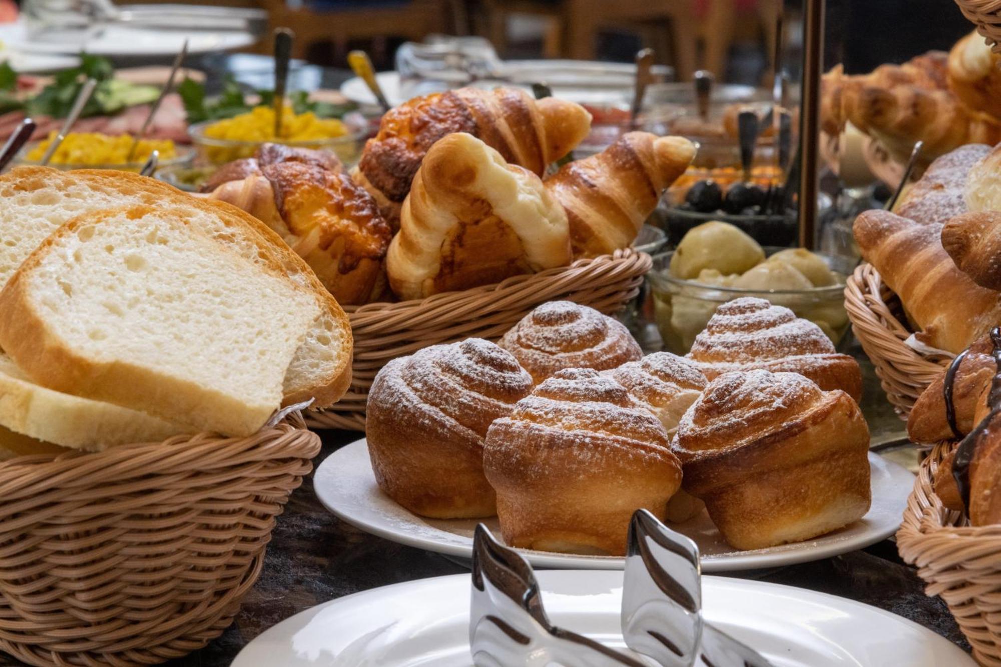 Garnet Mir Hotel Ташкент Экстерьер фото